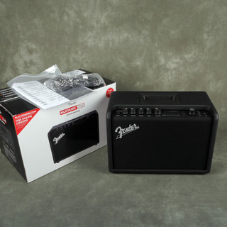 Fender Mustang GT40 Guitar Combo Amplifier w/Box - 2nd Hand