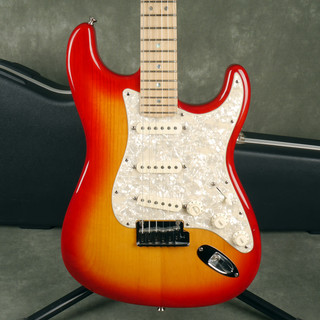 Fender American Deluxe Stratocaster - Sienna Sunburst w/Hard Case - 2nd Hand