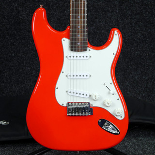 Squier Strat - Red with Fender Gigbag w/Gig Bag - 2nd Hand