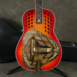 Ozark 3517 Tricone Resonator Guitar - Cherry Sunburst w/Hard Case - 2nd Hand