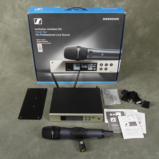 Senheiser G4EW 100 Wireless & 835 Microphone w/Box - 2nd Hand Senheiser G4EW 100 Wireless & 835 Microphone w/Box - 2nd Hand
