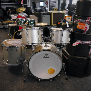 Ludwig Super Classic Kit - Silver Sparkle w/Case - 2nd Hand **COLLECTION ONLY**