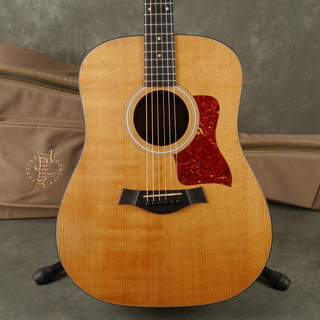 Taylor 110 Acoustic Guitar - Natural w/Gig Bag - 2nd Hand