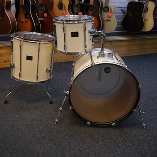 Pearl Export Shell Pack, 22, 12 and 16 - Ivory - 2nd Hand Pearl Export Shell Pack, 22, 12 and 16 - Ivory - 2nd Hand