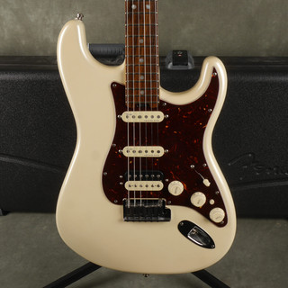 Fender Stratocaster Elite HSS - Olympic Pearl w/Hard Case - 2nd Hand Fender Stratocaster Elite HSS - Olympic Pearl w/Hard Case - 2nd Hand