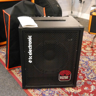 TC Electronic BG250 Bass Combo Amplifier w/Cover - 2nd Hand
