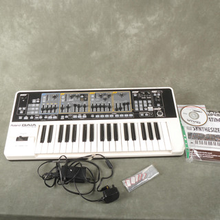 Roland Gaia Synthesiser SH-01 w/PSU + 5 USB Sound Patches - 2nd Hand