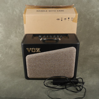 Vox AV15 Combo Amplifier w/Box & PSU - 2nd Hand