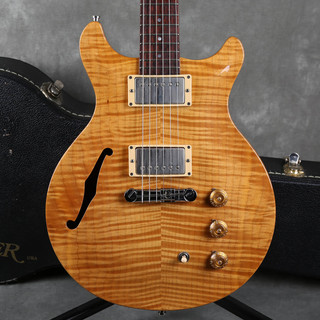 Hamer Studio - Flame Lemon w/Hard Case - 2nd Hand