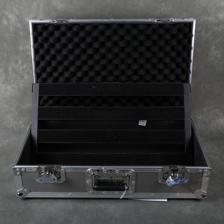 Pedaltrain Classic 2 Pedalboard w/Hard Case - 2nd Hand Pedaltrain Classic 2 Pedalboard w/Hard Case - 2nd Hand