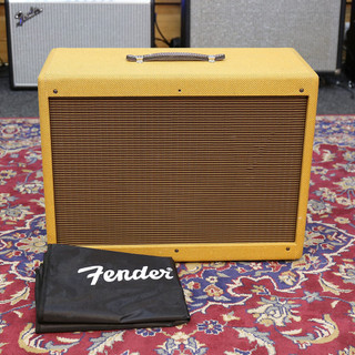 Fender Tweed Deluxe 1x12 Cab, Celestion Gold Speakers w/Cover - 2nd Hand Fender Tweed Deluxe 1x12 Cab, Celestion Gold Speakers w/Cover - 2nd Hand