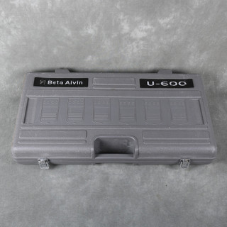 Beta Aivin U-600 Pedal Board and Power Supply - 2nd Hand Beta Aivin U-600 Pedal Board and Power Supply - 2nd Hand
