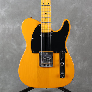 Vintage V52 Reissued Electric Guitar - Butterscotch - 2nd Hand Vintage V52 Reissued Electric Guitar - Butterscotch - 2nd Hand
