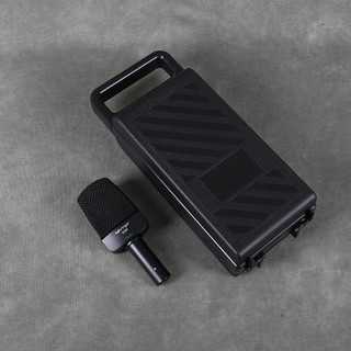 Behringer B 906 Dynamic Mic - Hard Case - 2nd Hand