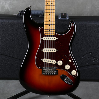 Fender American Pro II Stratocaster -Sunburst - MN - Case - 2nd Hand - Used
