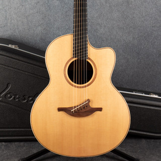 Lowden F32c - Fan Fret - Natural - Hard Case - 2nd Hand Lowden F32c - Fan Fret - Natural - Hard Case - 2nd Hand