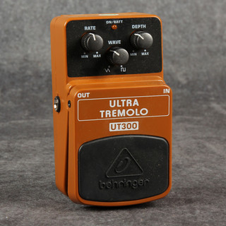 Behringer UT300 Ultra Tremolo Pedal - 2nd Hand