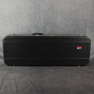 Gator Hard Case for Stratocaster Style Guitars - 2nd Hand Gator Hard Case for Stratocaster Style Guitars - 2nd Hand