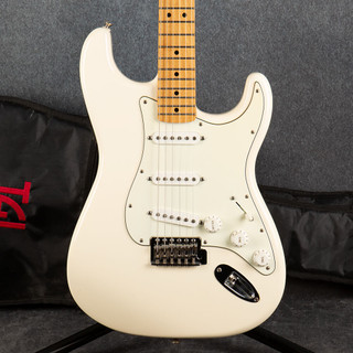 Fender Standard Stratocaster - Arctic White - Gig Bag - 2nd Hand