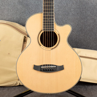 Tanglewood Discovery DBT TCE BW Travel Guitar - Gig Bag - 2nd Hand