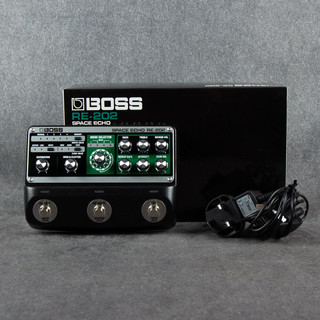 Boss RE-202 Space Echo Digital Delay Pedal - Box & PSU - 2nd Hand Boss RE-202 Space Echo Digital Delay Pedal - Box & PSU - 2nd Hand