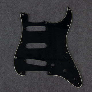Fender 1979 Stratocaster Pickguard - 2nd Hand Fender 1979 Stratocaster Pickguard - 2nd Hand