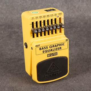 Behringer BEQ700 Bass Graphic Equalizer - 2nd Hand (130050) Behringer BEQ700 Bass Graphic Equalizer - 2nd Hand (130050)