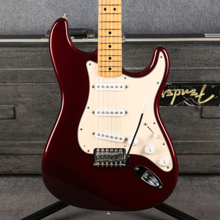 Fender Mexican Standard Stratocaster - Crimson Red Metallic - Case - 2nd Hand