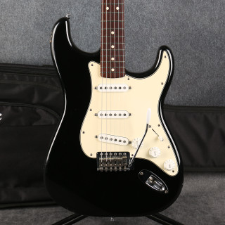 Fender Mexican Standard Stratocaster - Black - Gig Bag - 2nd Hand