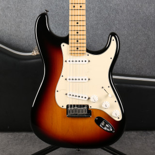 Fender American Standard Stratocaster - 3 Tone Sunburst - Hard Case - 2nd Hand (133494)
