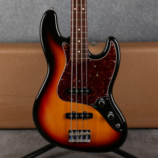 Fender American Vintage 62 Jazz Bass - 3 Tone Sunburst - Hard Case - 2nd Hand