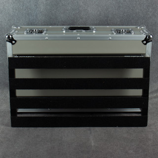 Pedaltrain Classic 2 Pedalboard - Case - 2nd Hand Pedaltrain Classic 2 Pedalboard - Case - 2nd Hand