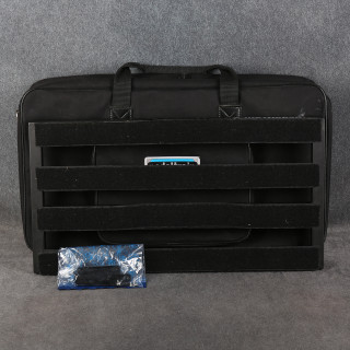 Pedaltrain 2 Pedalboard with PSU Bracket - Soft Case - 2nd Hand Pedaltrain 2 Pedalboard with PSU Bracket - Soft Case - 2nd Hand