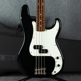 Fender Mexican Standard P Bass Quarter Pounder Pickups - Black - Case - 2nd Hand