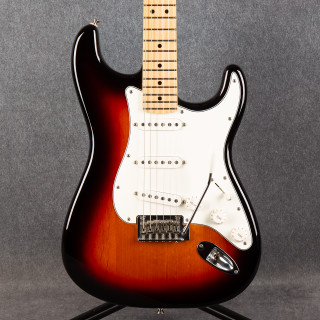 Fender Player Stratocaster - 3 Tone Sunburst - 2nd Hand (138766)