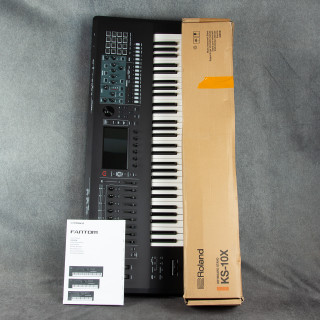 Roland Fantom-6 61-Key Synthesizer Keyboard - Manual - Stand - 2nd Hand Roland Fantom-6 61-Key Synthesizer Keyboard - Manual - Stand - 2nd Hand
