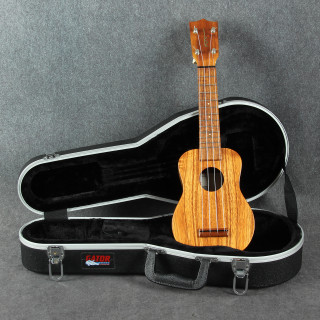 Kamaka HF-1 Soprano Ukulele - Solid Koa - Hard Case - 2nd Hand (140163)