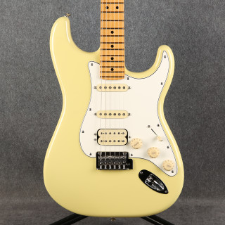 Fender Player II Stratocaster HSS - Hialeah Yellow - 2nd Hand