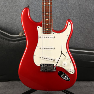 Fender American Stratocaster - 2001 - Candy Apple Red - Hard Case - 2nd Hand