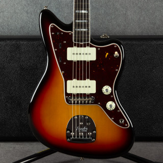 Fender American Vintage II 1966 Jazzmaster - 3-Colour Sunburst - Case - 2nd Hand
