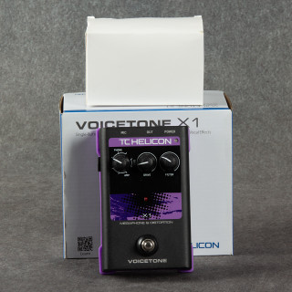 TC Helicon VoiceTone X1 Vocal Distortion - Box & PSU - 2nd Hand TC Helicon VoiceTone X1 Vocal Distortion - Box & PSU - 2nd Hand