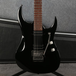 Maverick F-1 Electric Guitar - Black - Hard Case - 2nd Hand