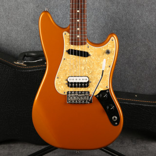 Fender Deluxe Series Cyclone - Caramel Metallic - Hard Case - 2nd Hand