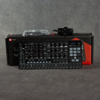 IK Multimedia Uno Synth Pro X - Box & PSU - 2nd Hand (144160)