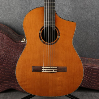 Vintage VE9000RW Roger Williams Signature Crossover - Natural - Case - 2nd Hand Vintage VE9000RW Roger Williams Signature Crossover - Natural - Case - 2nd Hand