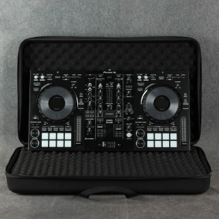 Pioneer DDJ 800 DJ Controller - Soft Case - 2nd Hand