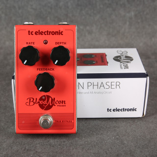 TC Electronic Blood Moon Phaser - Boxed - 2nd Hand TC Electronic Blood Moon Phaser - Boxed - 2nd Hand