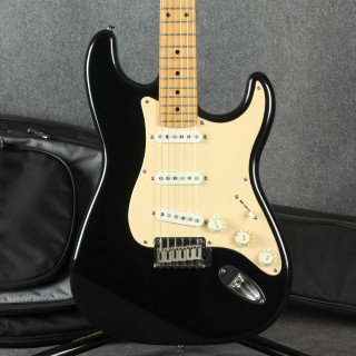 Squier Standard Series Stratocaster - Black - Gig Bag - 2nd Hand
