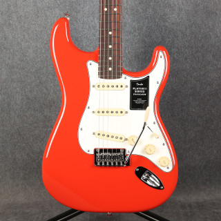 Fender Player II Stratocaster - Coral Red - Boxed - 2nd Hand (X1169789)
