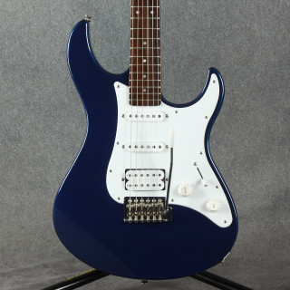 Yamaha Pacifica 012 - Trans Blue - 2nd Hand